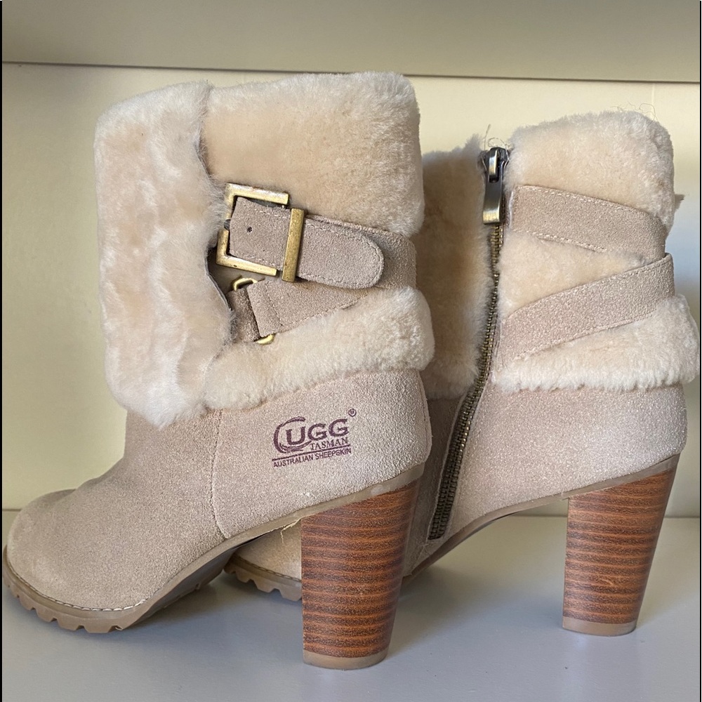 SOLD Ugg Boots